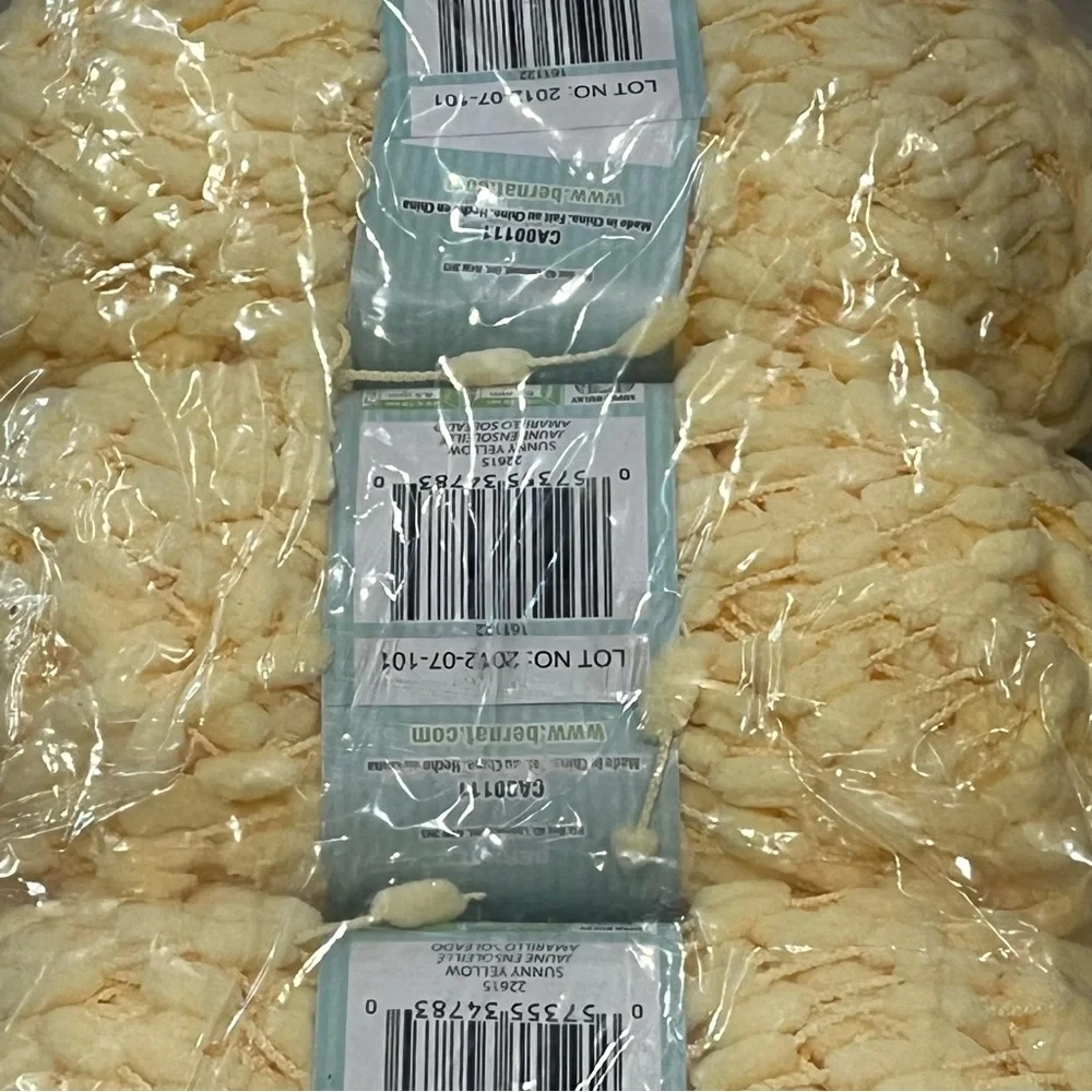 NWT Set of 3 Skeins Bernat Baby Pom Pom Yarn (3.5 oz ea) Sunny Yellow Weight #6